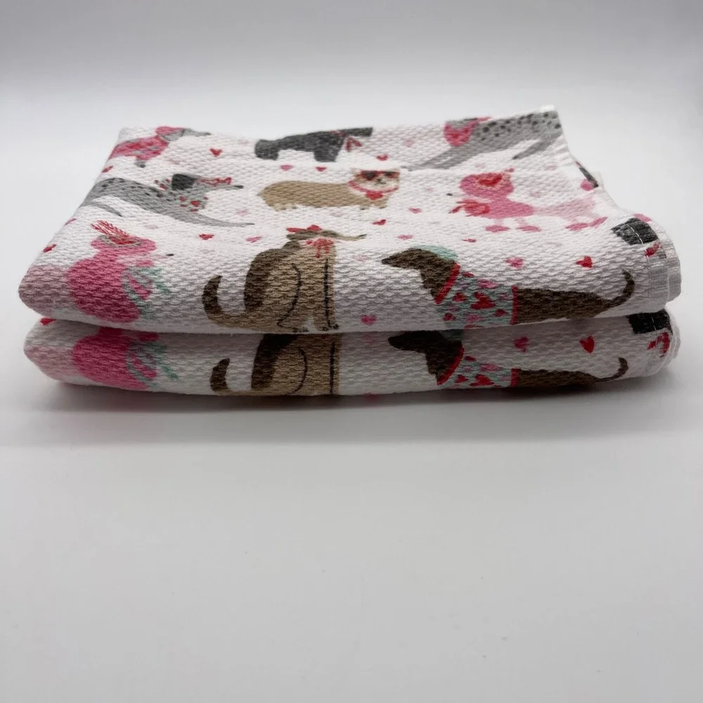 Cupcakes and Cashmere Kitchen Towels Dogs Hearts Valentines Day Set‎ Of 2